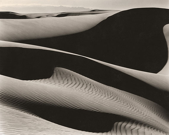 Edward WestonDUNES. OCEANO. 1936Gelatin silver print, 1940s19 x 23,9 cm