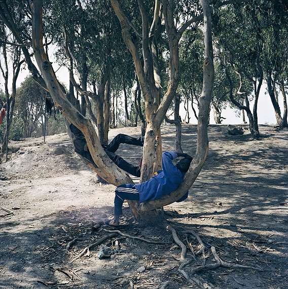 Yto BarradaCamp de Calamocarro, Sebta (Calamocarro Camp, Ceuta), 1999/2011C-Print, 100 x 100 cm© Yto Barrada & Galerie Sfeir-Semler, Hamburg/Beirut