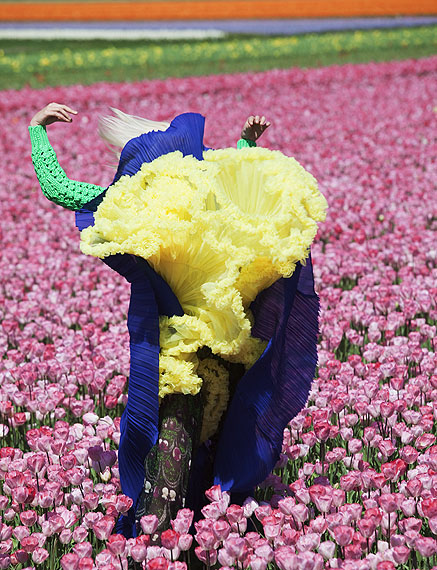Viviane Sassen, In Bloom (For Dazed & Confused), 2011