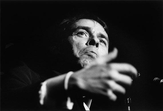 &copy; Gilles Caron