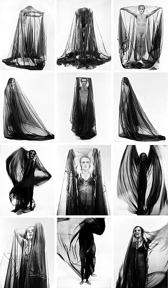 J&uuml;rgen Klauke: &bdquo;Verschleierungen&ldquo;, 1973, Photo tableau with 16 elements, each 60 x 50 cmCourtesy of the artist and Galerie Anita Beckers