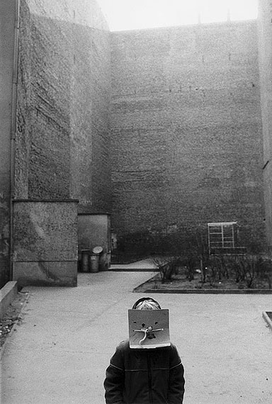 Sybille Bergemann: Berlin, Oderberger Straße, Dennis, 12.10.1989
