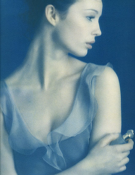 © Sheila Rock Parfume, 1997 / Courtesy Johanna Breede PHOTOKUNST