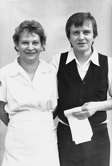 Frank-Heinrich M&uuml;ller: Leipzig, Menschen im Park, 25.10.1989