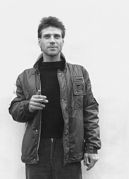 Frank-Heinrich M&uuml;ller: Leipzig, Menschen im Park, 25.10.1989