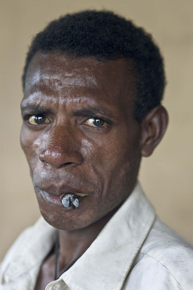 From the series T&iacute;, Yano Sak&aacute;r &copy; Koos Breukel & Roy Villevoye / Courtesy the artists, Motive Gallery and Van Zoetendaal Collections