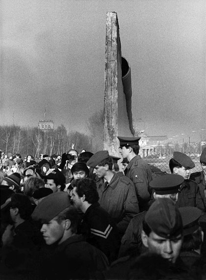 Regina Schmeken: Berlin, Potsdamer Platz, 12.11.1989