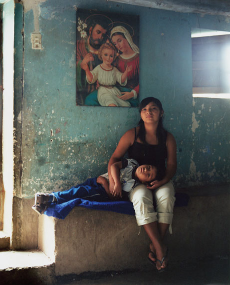 Cintia Pamela RodrÍguez Camisán, 16 / Cristian Raúl RodrÍguez Camisán, 5
San Felipe, Peru
© Frank Gaudlitz