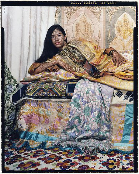 Harem Revisited #33, 2012 © Lalla Essaydi, Courtesy Edwynn Houk Gallery