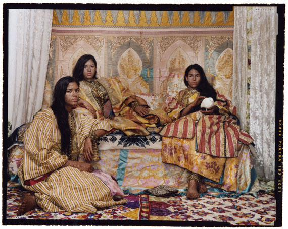 Harem Revisited #36 2012© Lalla Essaydi, Courtesy Edwynn Houk Gallery