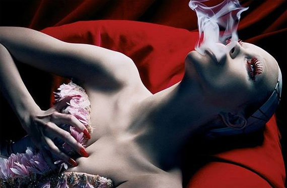Cabaret #4, 2006
Lambda print
67,3 x 101,6 cm ( 26 1/2 x 40 in.)
Edition of 10, plus 2 AP's