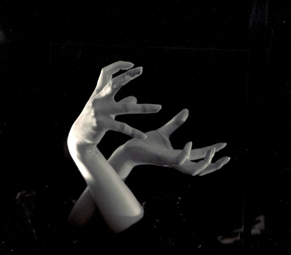 Dance of Hands. Tilly Losch and Hedy Pfundmayr in Photographs 1920-1935 Dance of Hands. Tilly Losch and Hedy Pfundmayr in Photographs 1920-1935