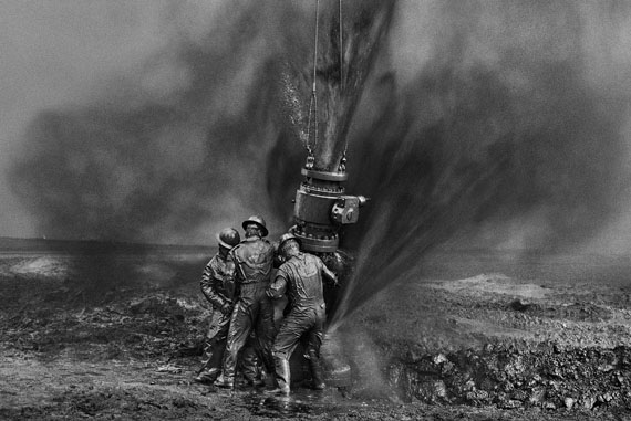 Kuwait: A Desert of Fire Kuwait: A Desert of Fire