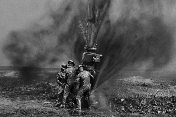 Kuwait: A Desert of Fire Kuwait: A Desert of Fire