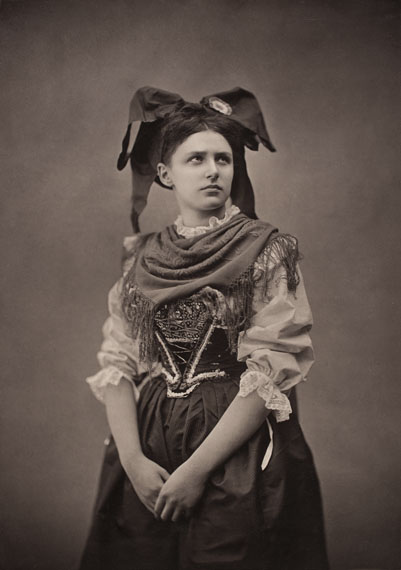 A European Photography Business and the 19th-Century Visual Arts A European Photography Business and the 19th-Century Visual Arts
