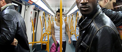 Madrid subway line 3, 2007, 42 x 94 cm © Pablo Zuleta Zahr
