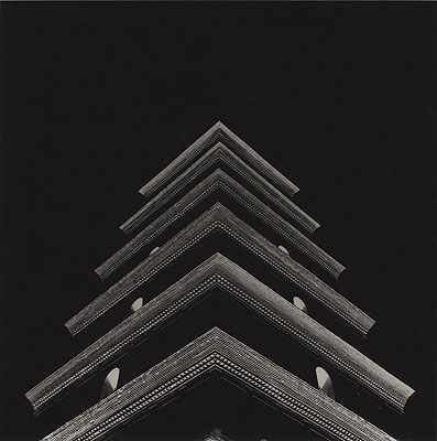 Lynn DavisGreat Wild Goose Pagoda, 2001China N° 1AGelatin silver enlargement print, toned with gold101,6 x 101,6 cm© Lynn DavisCourtesy Galerie Karsten Greve, St. Moritz