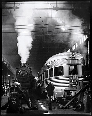 Dearborn Station, Chicago, 1941 Photo by Andreas Feininger © AndreasFeiningerArchive.com