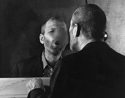 Dieter AppeltDer Fleck auf dem Spiegel, den der Atemhauch schafft, 1977/2008Silbergelatine; 50 x 60 cmCourtesy Galerie Kicken Berlin