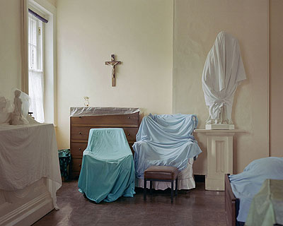 Covered Furniture 200699x79 cm