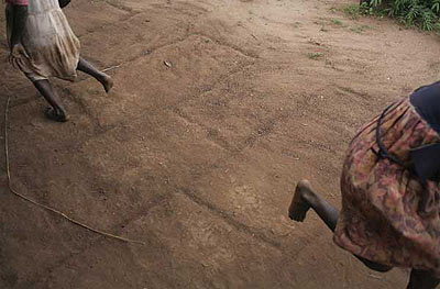 Guy TillimPetros Village, Malawi, 2006Archival pigment ink on cotton rag paper, 55,5 x 83 cmcourtesy: Kuckei + Kuckei, Berlin and Michael Stevenson , Cape Town