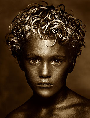 © Albert Watson Golden Boy 6 years old New York, 1990