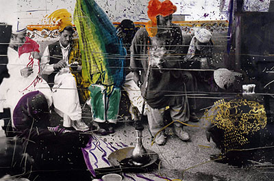 Sigmar Polke, Ohne Titel (Quetta Pakistan), 1974-78, Fotoarbeit, mit verschiedenen Farben übermalt, Städtische Galerie Karlsruhe, Sammlung Garnatz, © Sigmar Polke