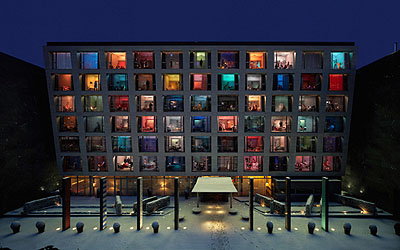 Saturday-night 2007, C-Print Diasec, 183 x 121 cm