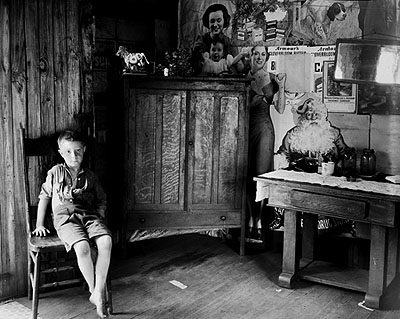 Walker Evans West Virginia Living Room, 1935Gelatin silver print. Printed c. 1940 19.3 x 24.2 cmPrivate collection © Walker Evans Archive, The Metropolitan Museum of Art