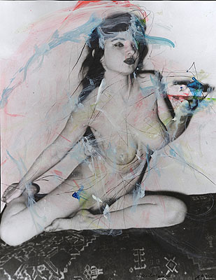Arnulf Rainer, Butterbrotesserin, 1977 Aus der Serie Zyklus: Frauensprache Bleistift, Malerei über Foto 50,7 x 46 cm © Arnulf Raineraus der Ausstellung 