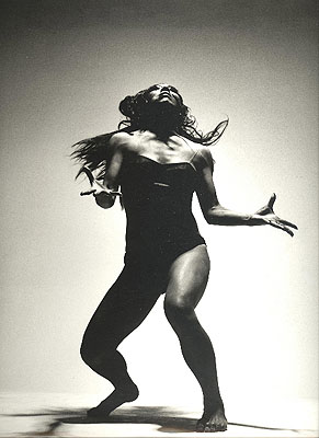 Dancer 1, 1966 29.7 x 24.4 cmVintage silver gelatin print© Kishin Shinoyama courtesy Michael Hoppen Gallery
