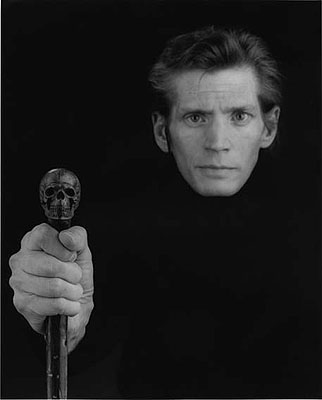 Robert Mapplethorpe: Self Portrait, 1988 © 2010 Robert Mapplethorpe Foundation