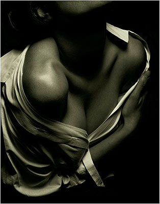 © Albert Watson « Charlotte », Milan 1986, Archival pigment ink print, 24 x 30 inches, Edition 25