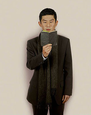 © Nadav Kander, Eugene Kang, Special Assistant to the President Chicago, 2008