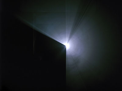 Anthony McCall: Line Describing A Cone, 1973. 16-mm-Filminstallation; 30min; . Installationsansicht Julia Stoschek Collection, Düsseldorf Foto: Achim Kukulies