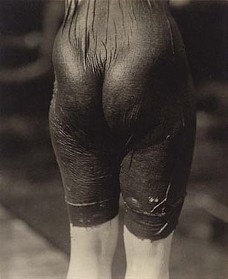 Alfred Stieglitz Ellen Koeniger 1916gelatin silver photograph, 11.1 x 9.1 cm J Paul Getty Museum, Los Angeles © J Paul Getty Trust© Alfred Stieglitz Estate
