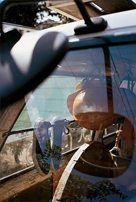 William Eggleston, KyotoLightJet print, 101.5 x 76 cm , 2001 Collection of the Fondation Cartier pour l'art contemporain © 2001 Eggleston Artistic Trust, Memphis