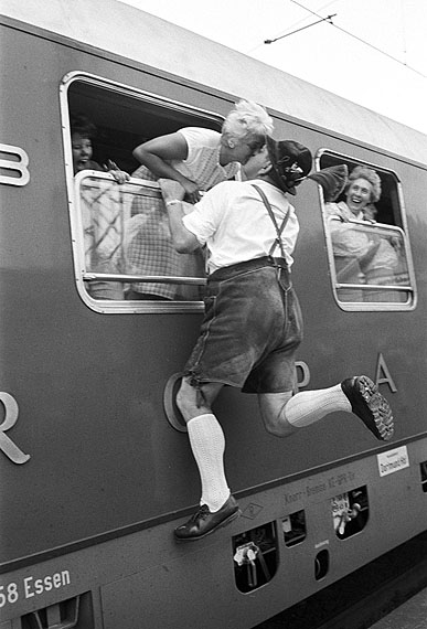 The first mass tourism movement of Germans to Italy, Ruhpolding 1958