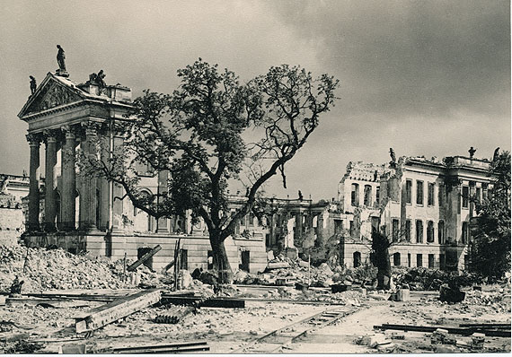 Ruine Stadtschloss Potsdam 1946 © Max Baur Archiv