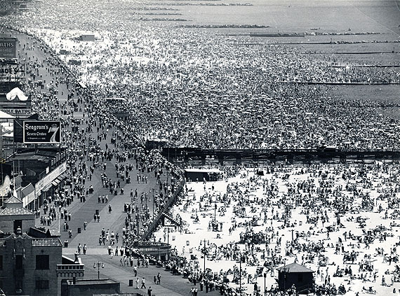 Andreas Feininger. 