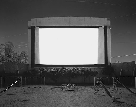 Tri City Drive-In, San Bernardino, 1993 © Hiroshi Sugimoto