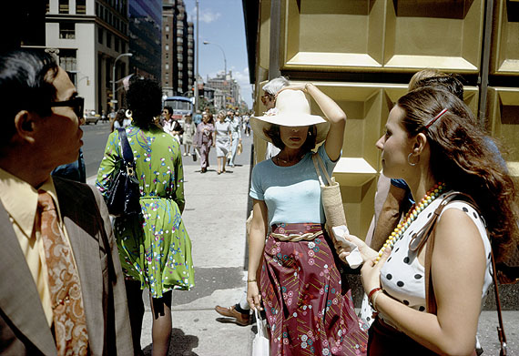 Joel Meyerowitz New York City, 1974©Joel Meyerowitz, courtesy the artist and Edwynn Houk Gallery