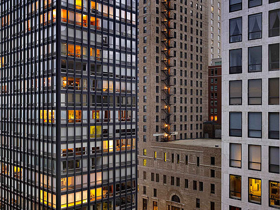 Michael Wolf: "Transparent City #118"(2007) C-Print.  100cm x 125cm - Edition of 9; 122cm x 152cm - Edition of 9