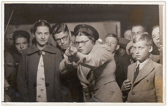 Erik Kessels, aus der Serie „in almost every picture # 7“ (Ria van Dijk, 1938)