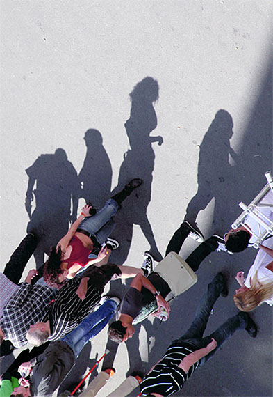 © JULIA KISSINASHADOWS CAST PEOPLE - 2008-09Piezo-pigment-print / Innova Cotton high white