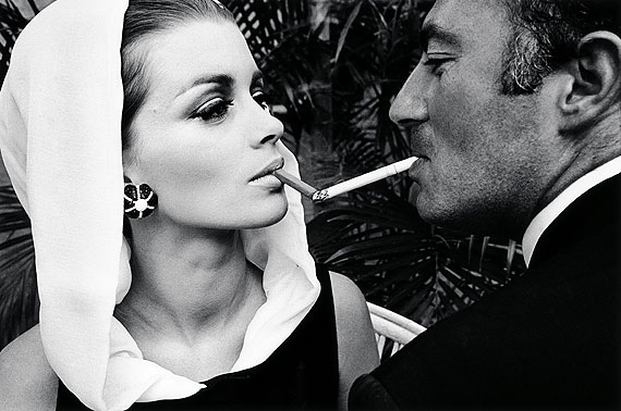 Jeanloup SieffPhoto de mode - Harper's Bazaar, Palm Beach 1964Gelatin Silver Print, printed later Verso signed and stamped of the Estate30 x 40,5 cm