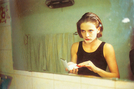 Amanda in the mirror, Berlin 1992 © Nan Goldin / Courtesy Matthew Marks Gallery, New York