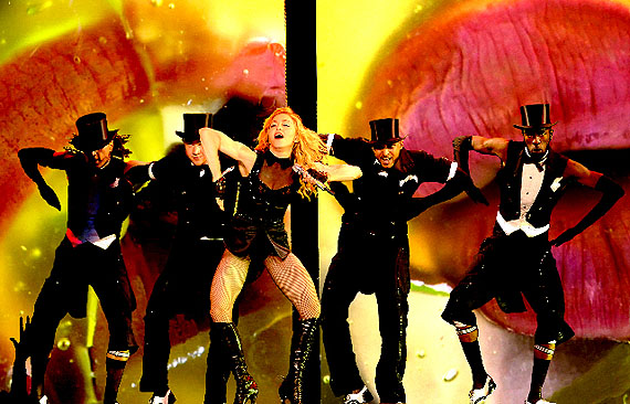 Green Pink Caviar, 2008 Madonna Sticky & Sweet-Tour Video © Marilyn Minter. Courtesy Salon 94, New York