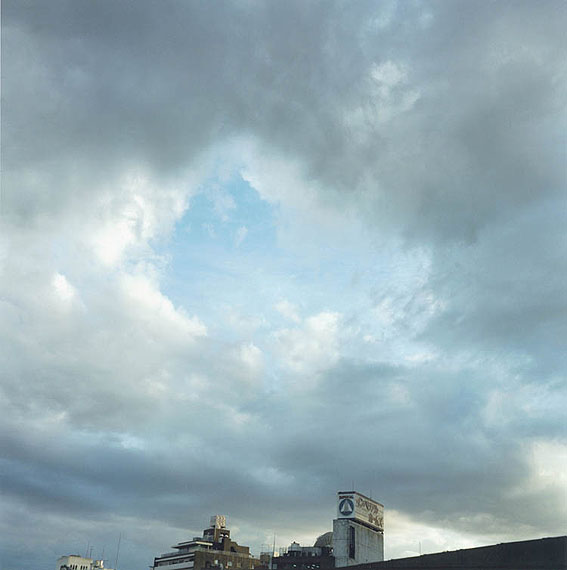 Rinko Kawauchi, Untitled (from the series "Utatane"), 2001courtesy Galerie Priska Pasquer, K&ouml;ln