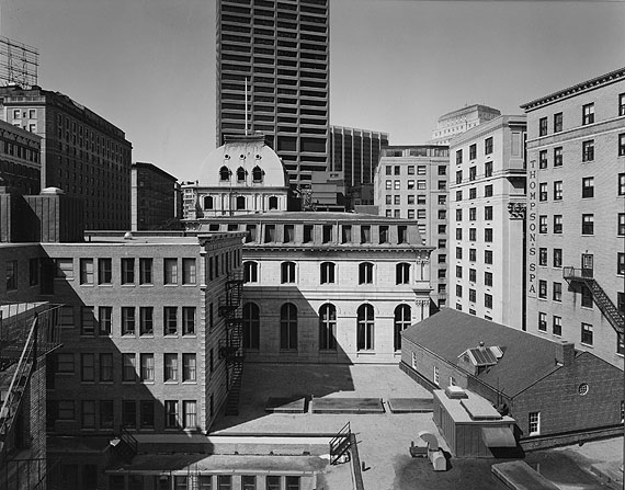 Buildings on Tremont Street, Boston 1975foto: Nicholas NixonGeorge Eastman House